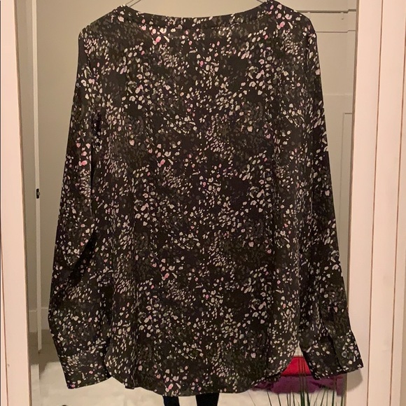 Green Banana Republic Blouse - Picture 5 of 5